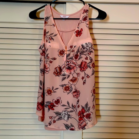 Tank - Picture 2 of 5